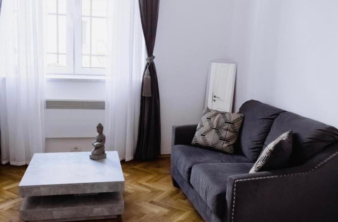 Lorena'S Apartment Arad Exteriör bild